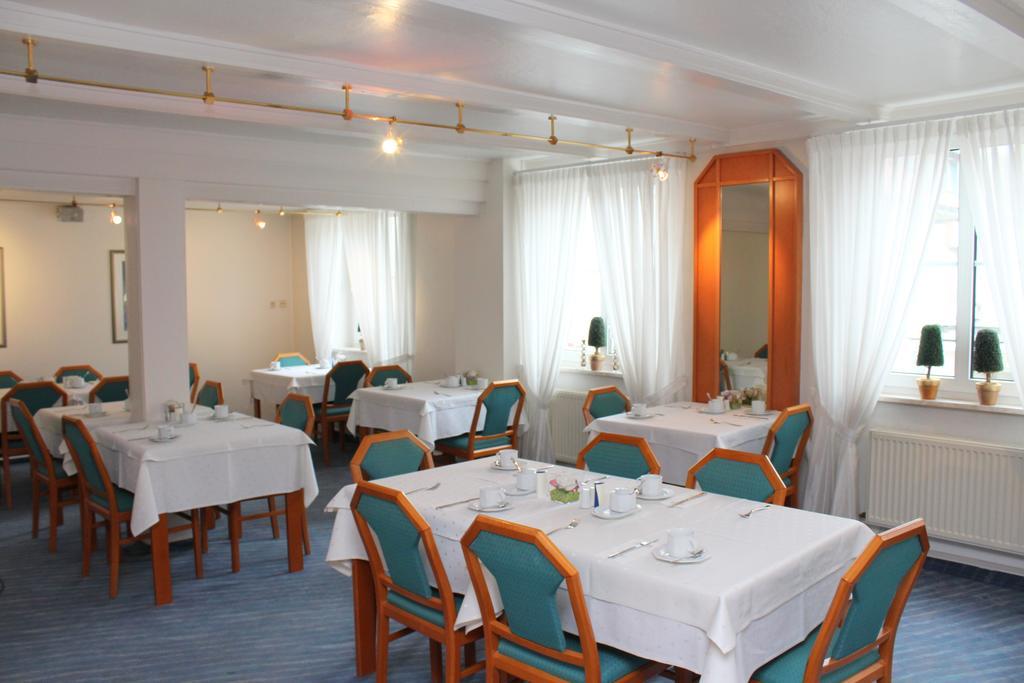 Hotel Sonne Лайнфельден-Эхтердинген Экстерьер фото